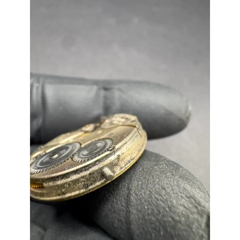Elgin shown item