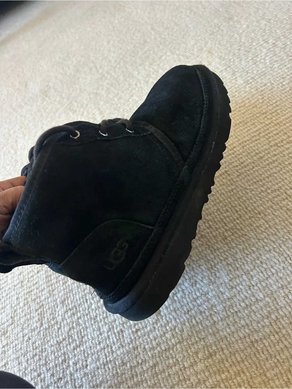 UGG lace cushioned
