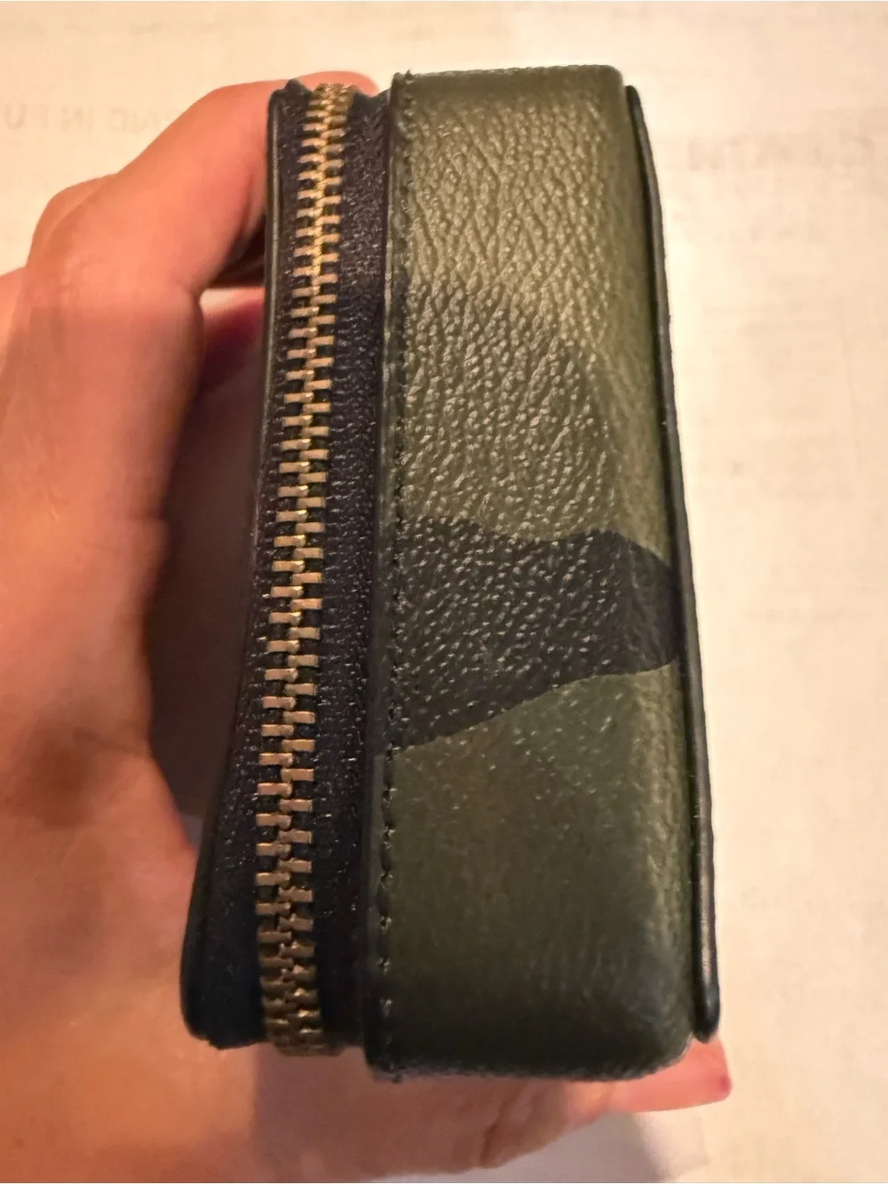 Coach stylish compact