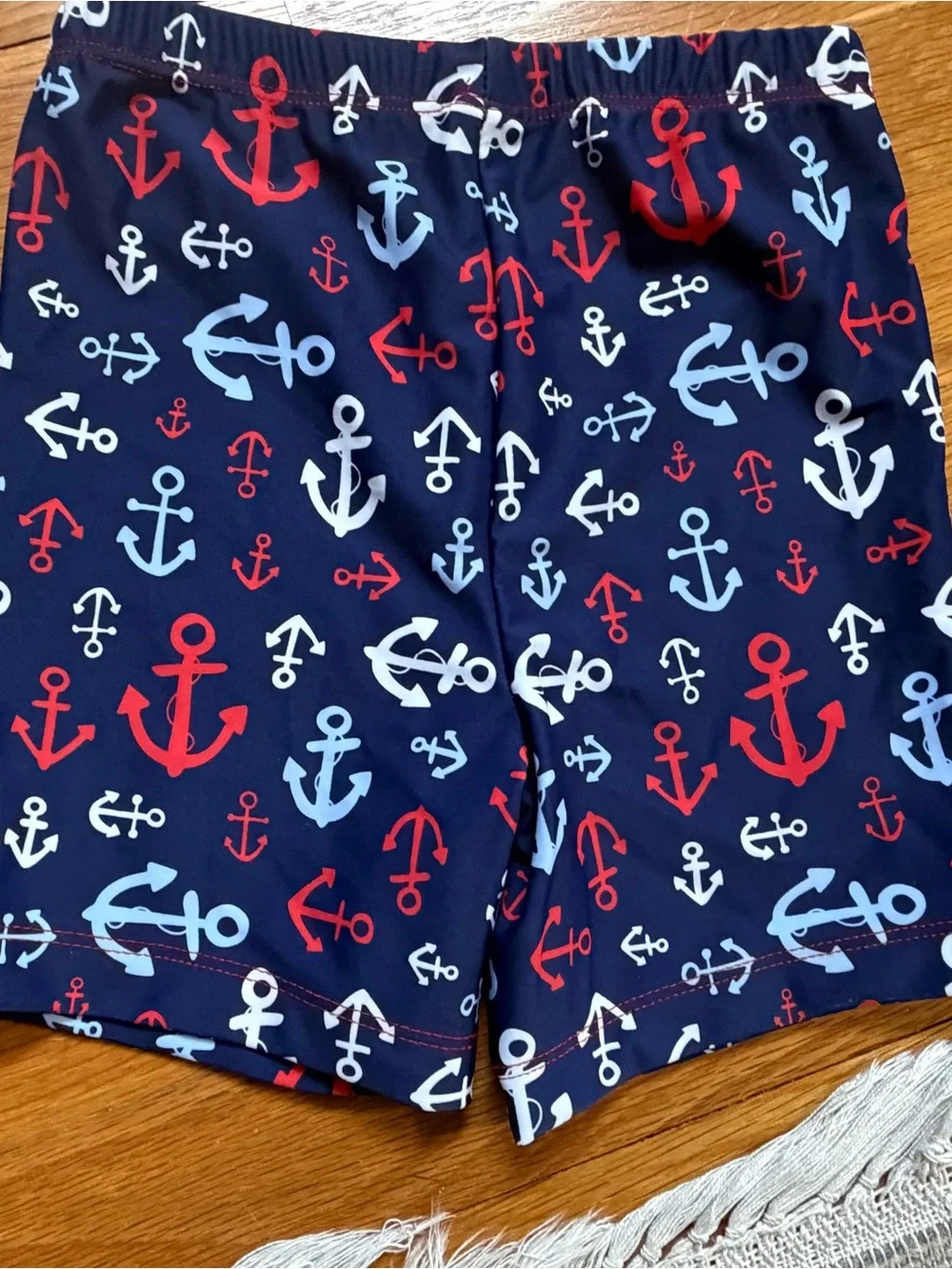 Vineyard Vines short barely smoke