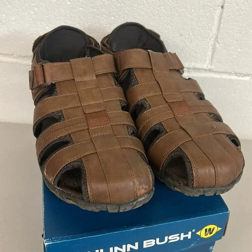 Nunn Bush black sandal included
