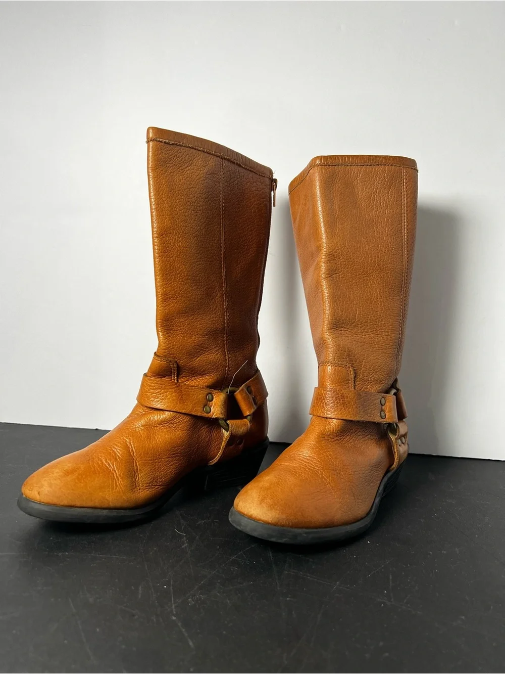Frye side leather