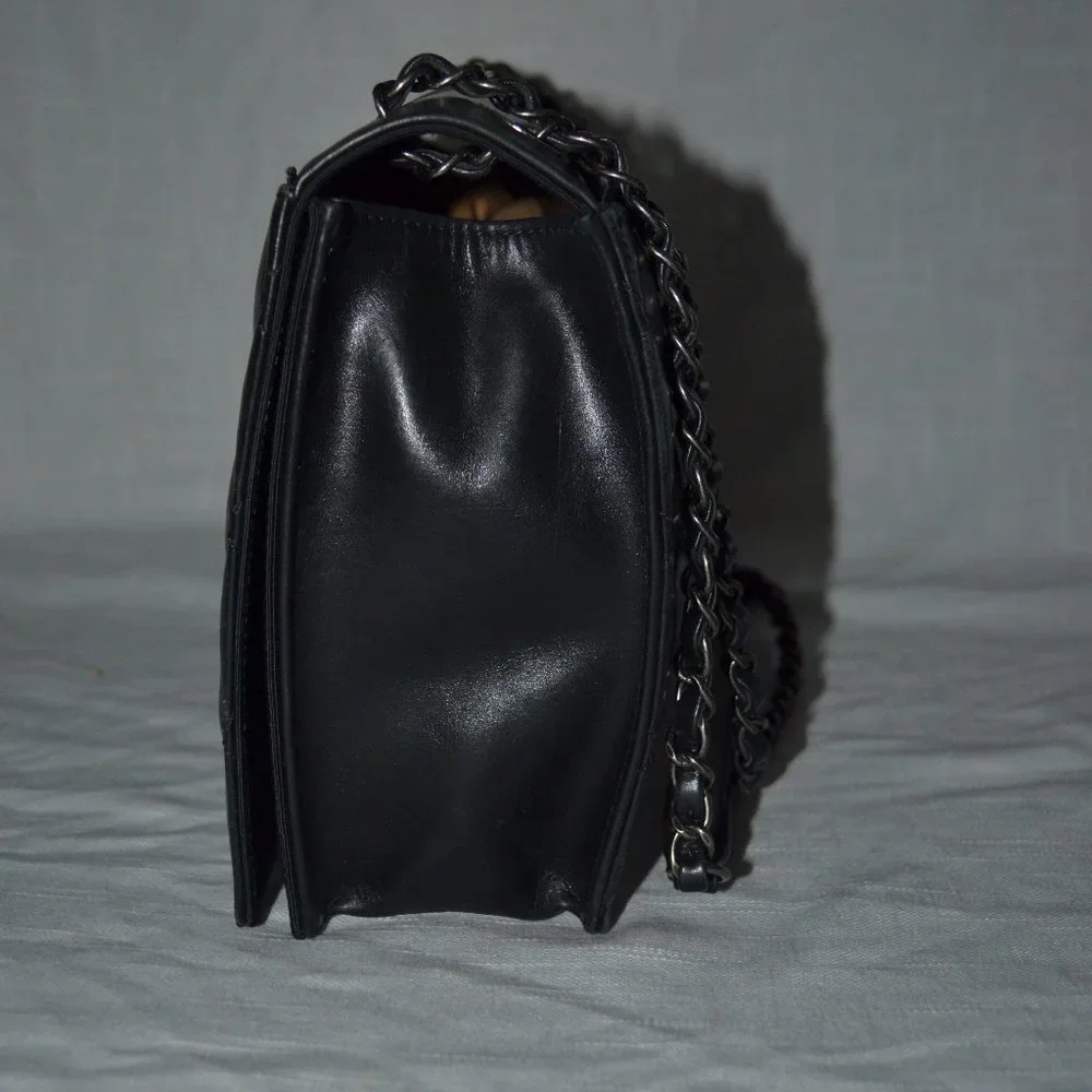 CHANEL slit cc