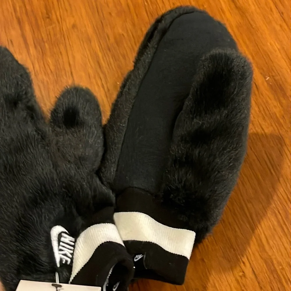 Nike authentic item
