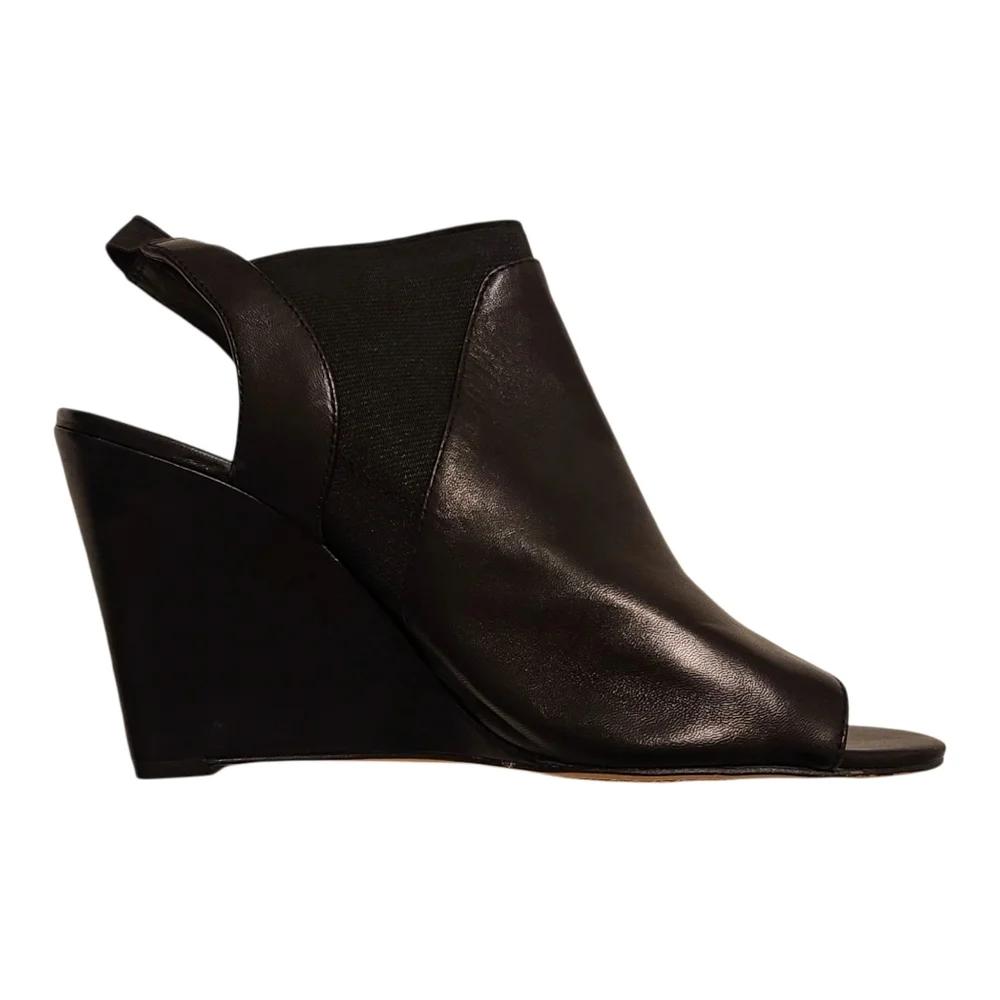 Vince Camuto vince camuto