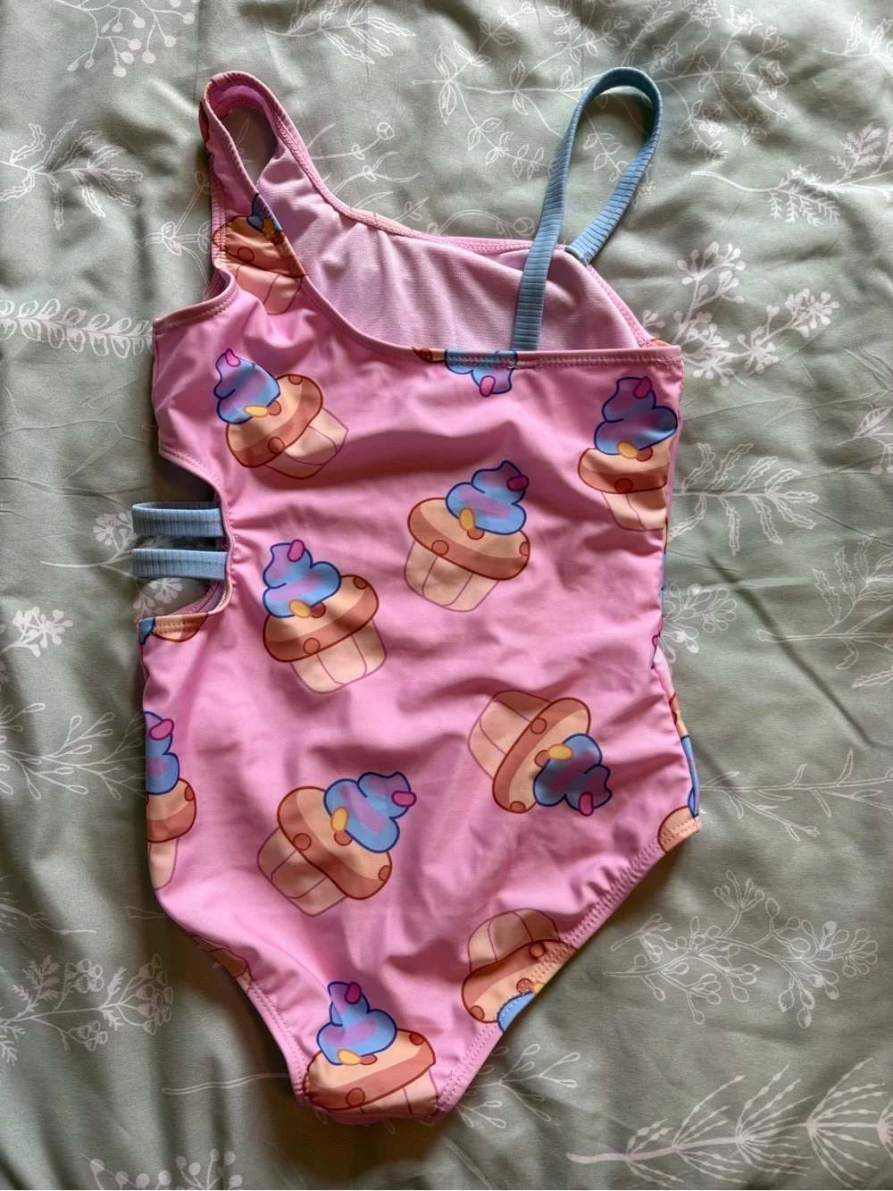 Bluey pink piece