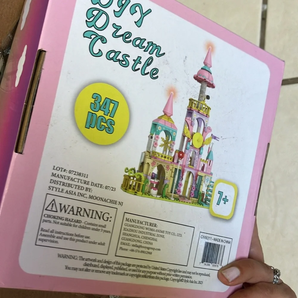 The Unbranded Brand legos some box