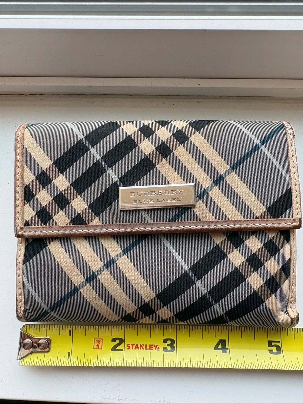 Burberry authentic blue