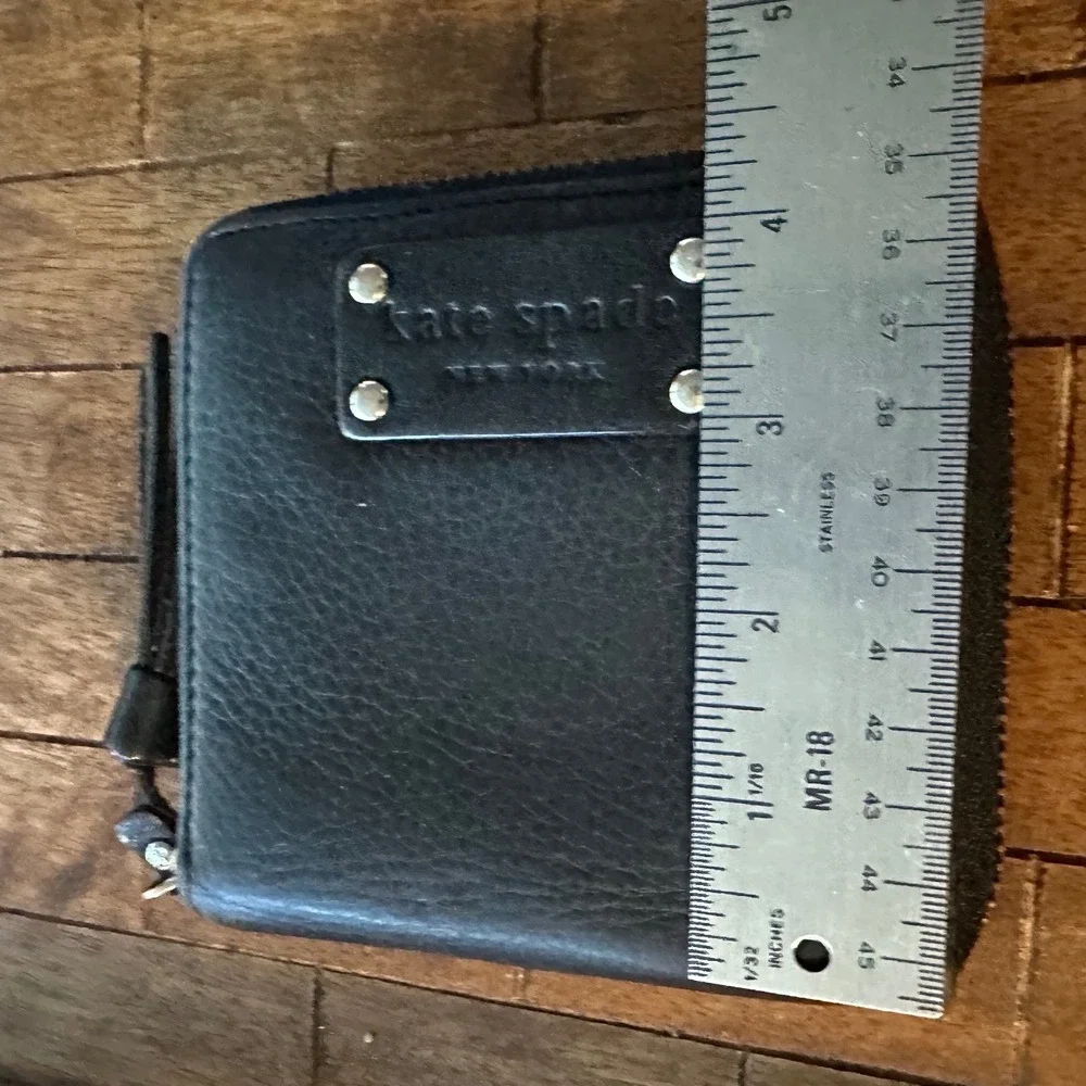 kate spade quick compartment stylish