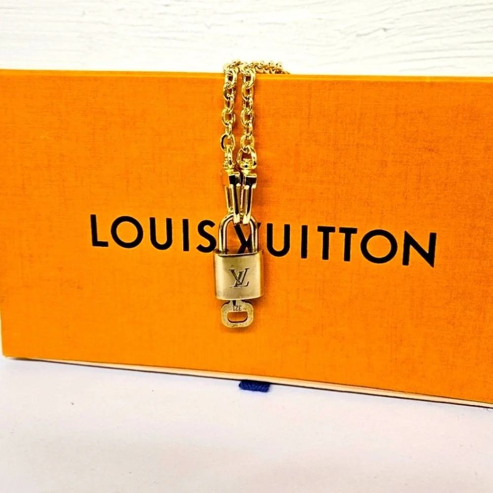 Louis Vuitton make me