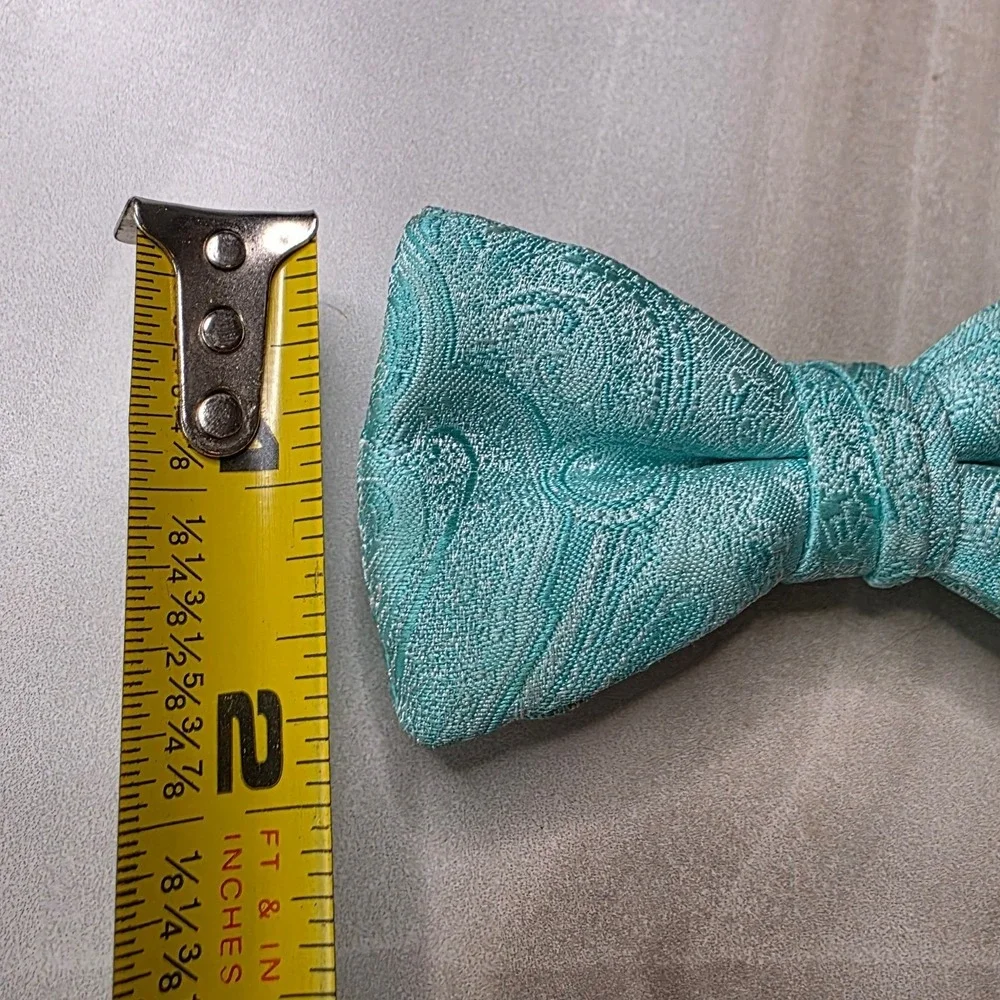 N/A intricate paisley