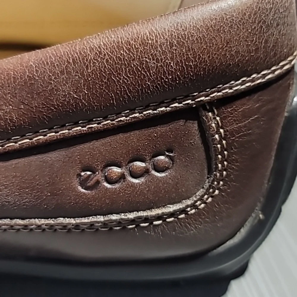 Ecco classic moc