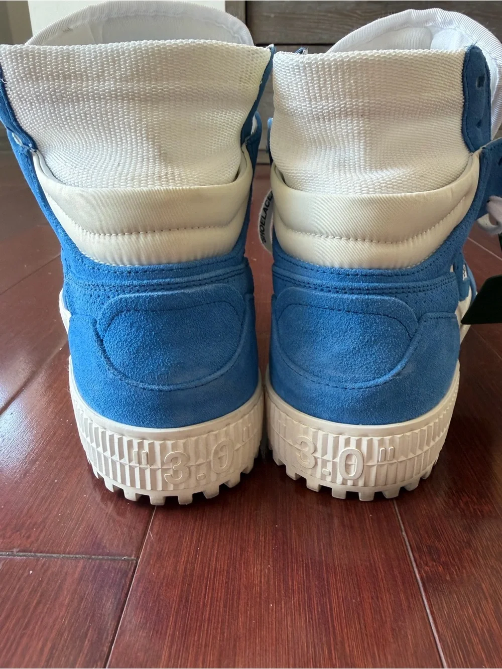 Off-White stylish off