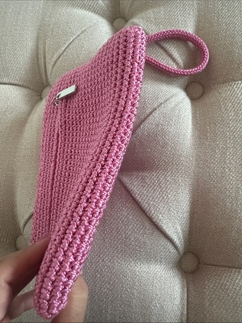 The Sak lightweight pocket zipper