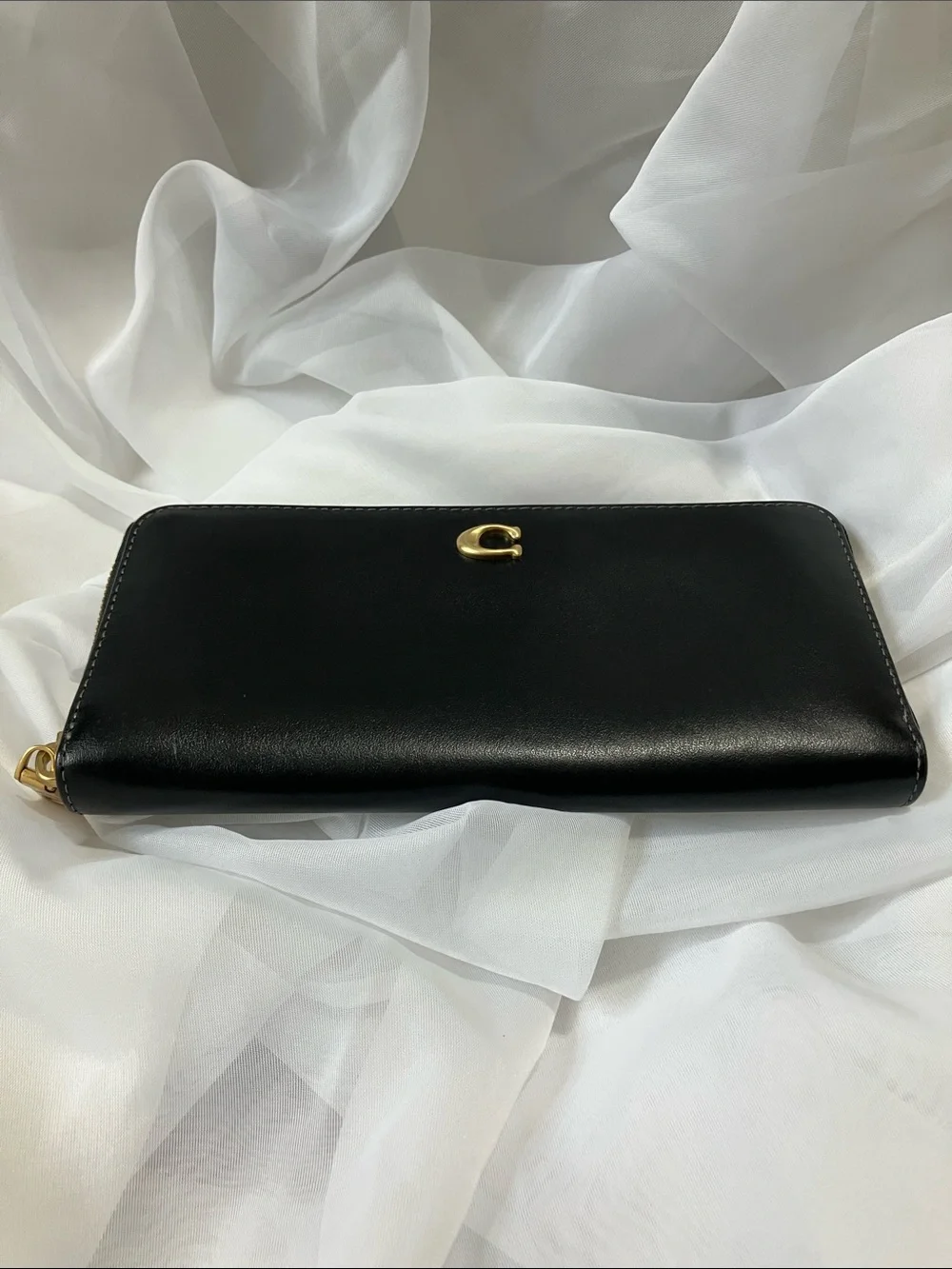 Coach lovely black