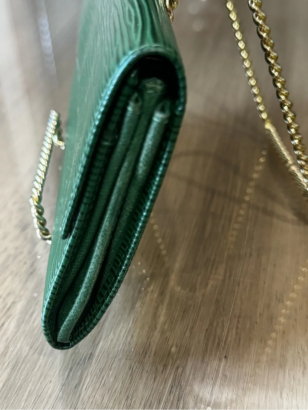 Louis Vuitton structured louis