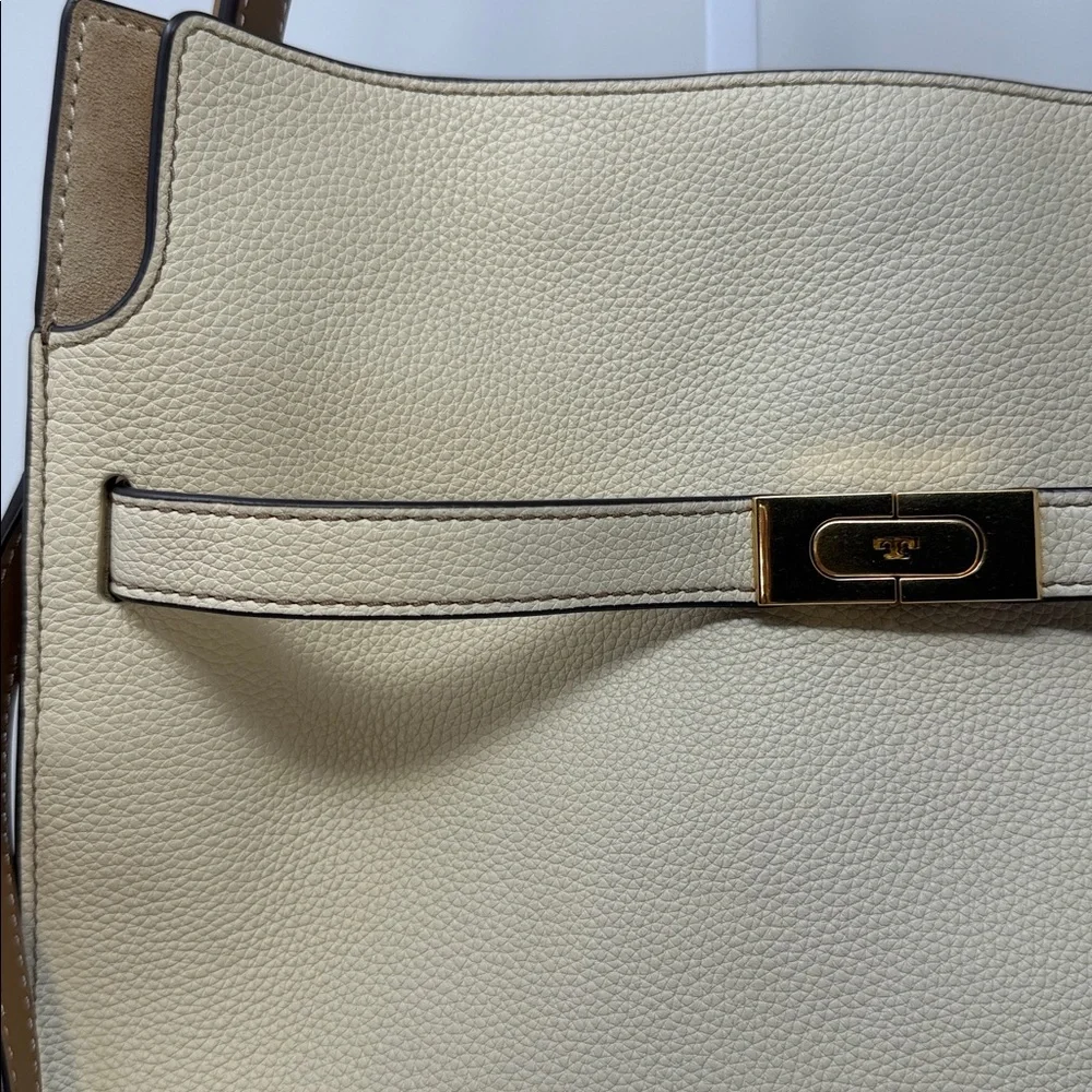 Tory Burch **style name