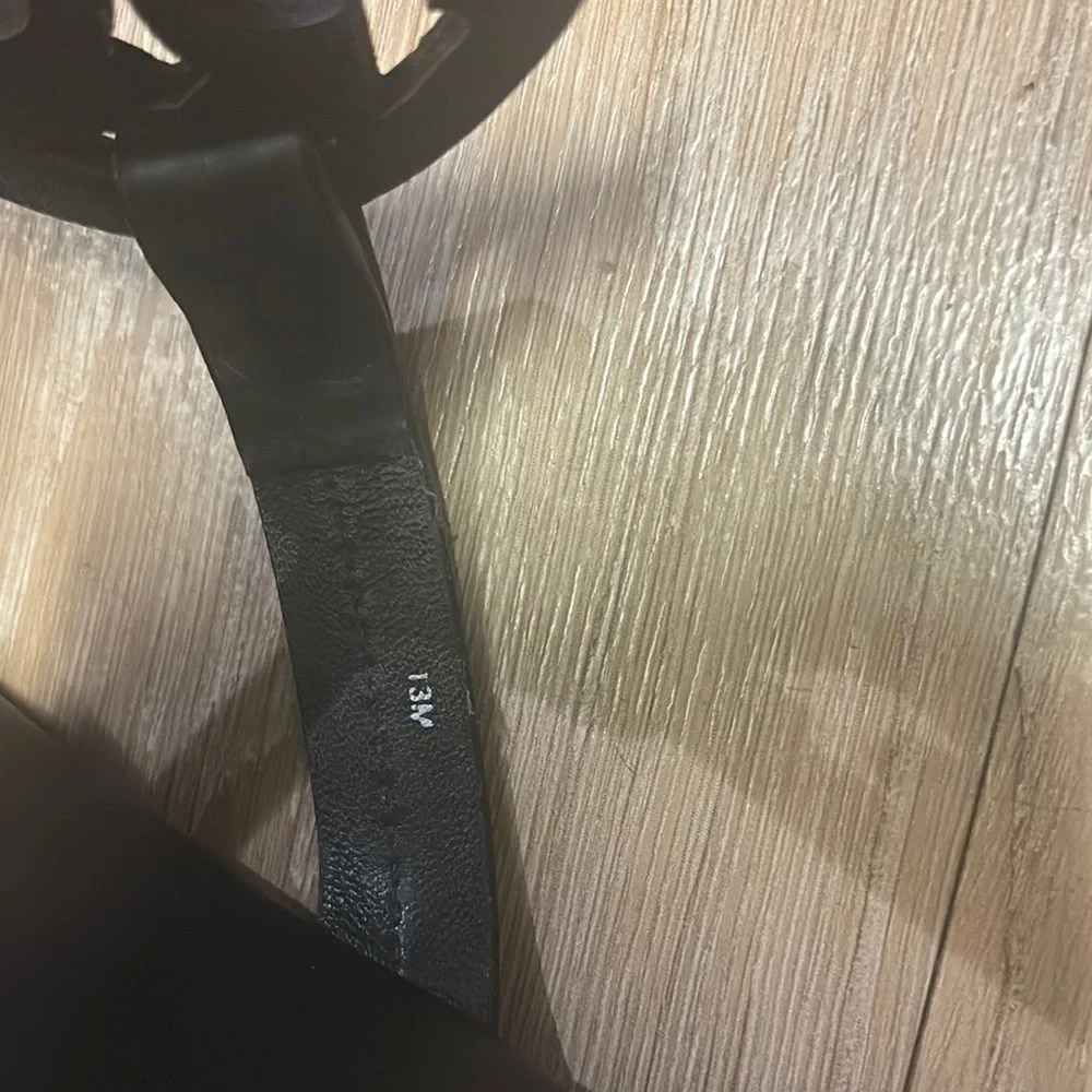 Tory Burch black tory