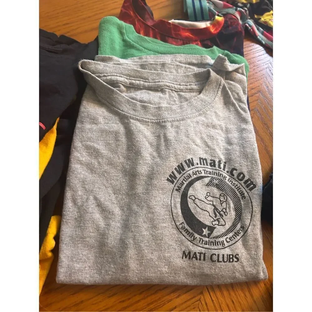 No Brand tee 12