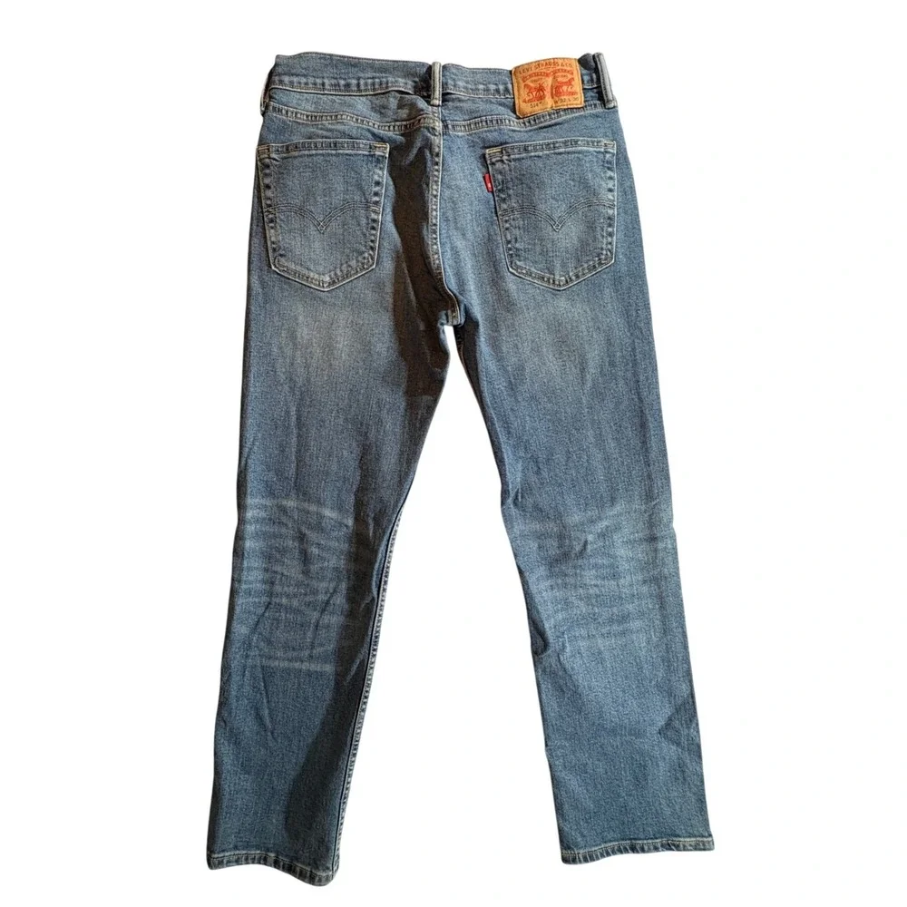 Levis versatile back