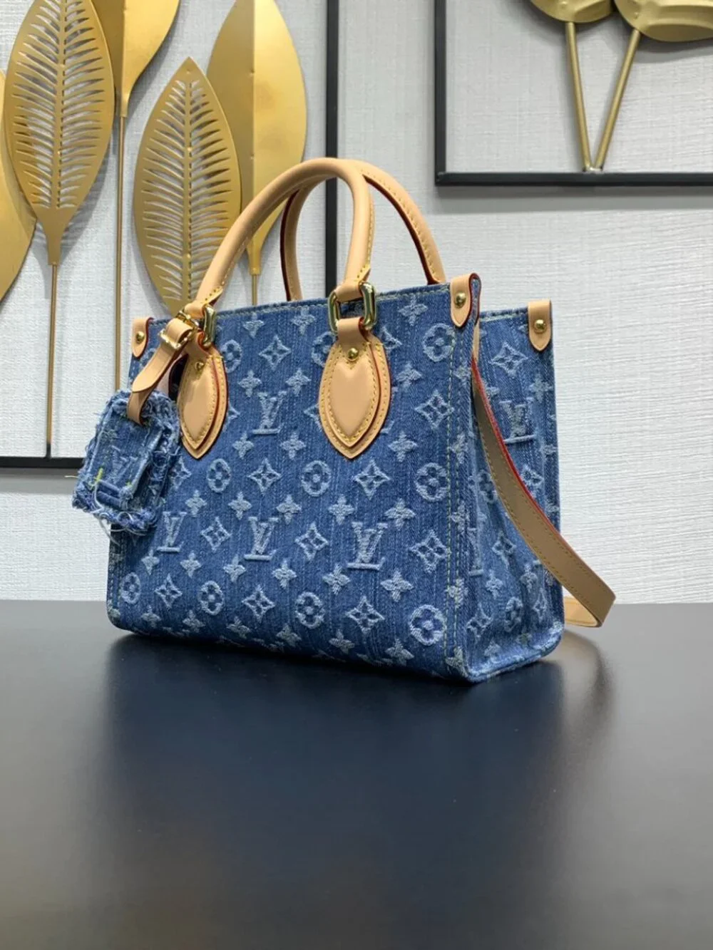 Louis Vuitton. bag scratches