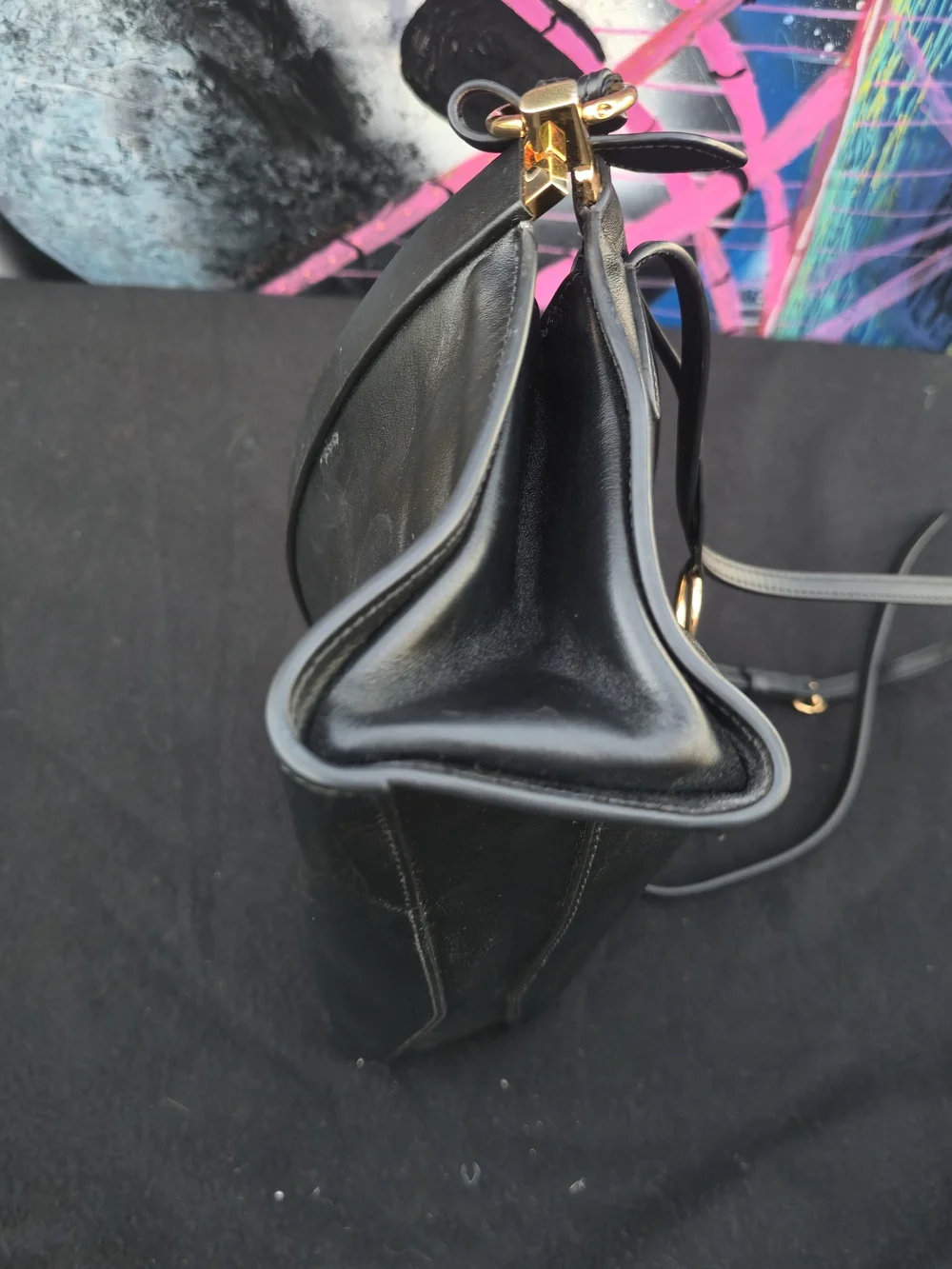 Alaia black has medium
