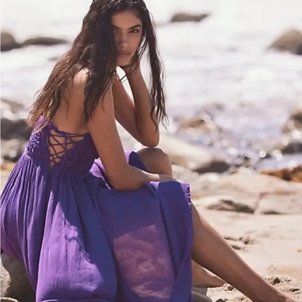 Free People side detailing perfect