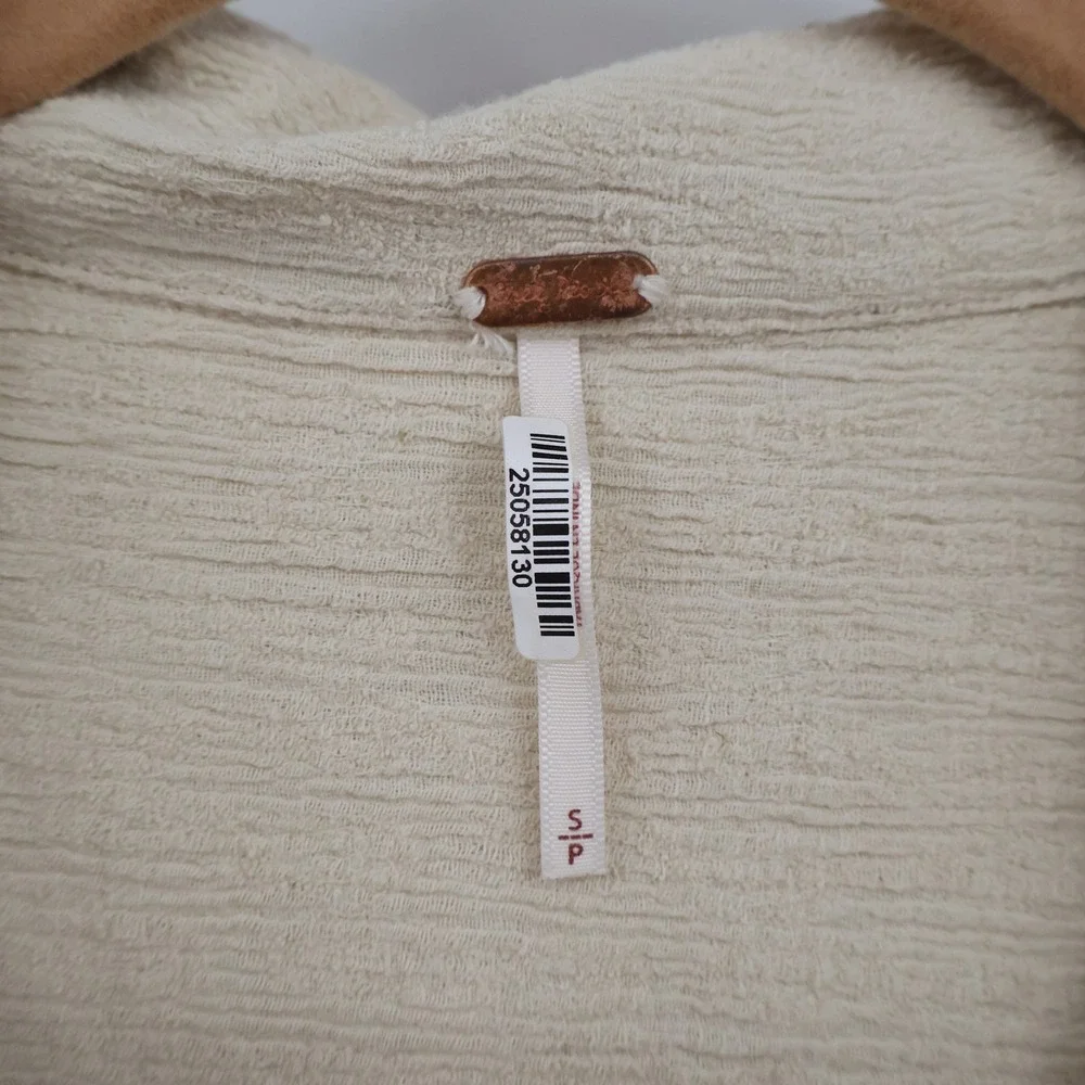 Free People stylish shirt