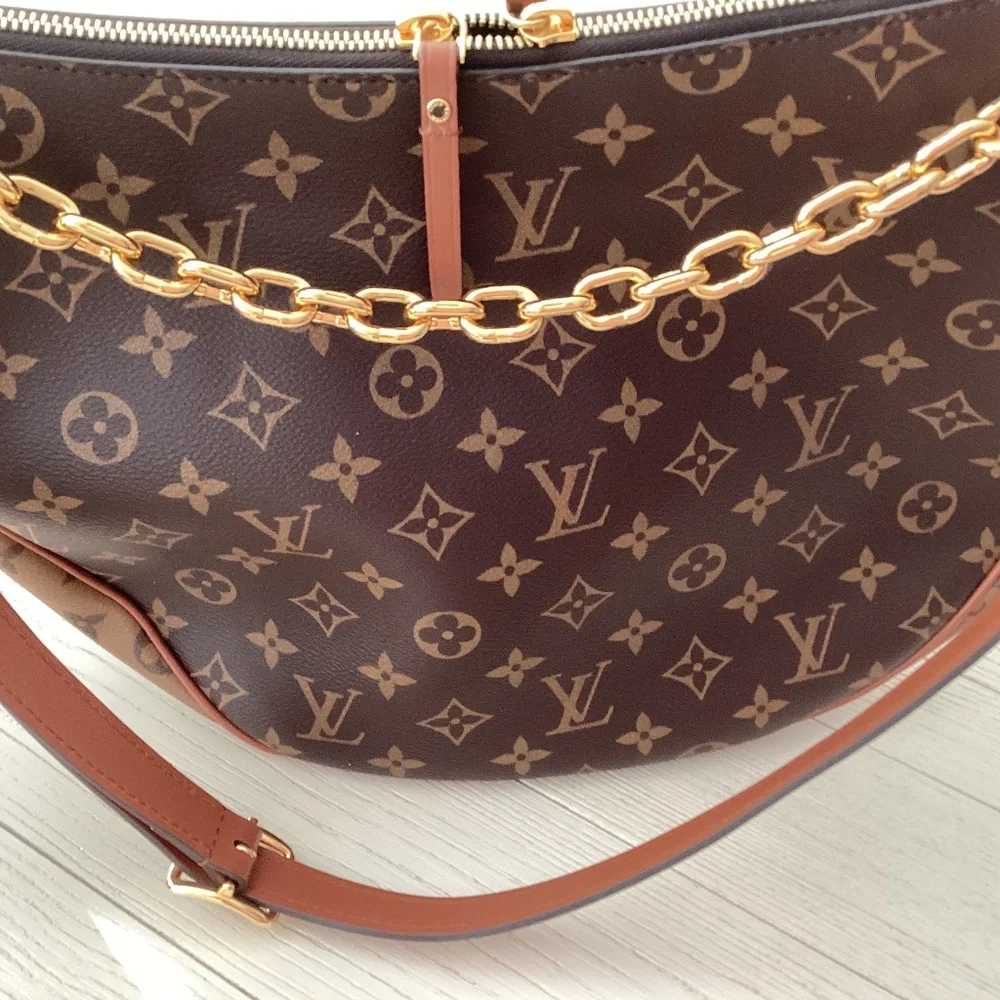 Louis Vuitton leather louis bag