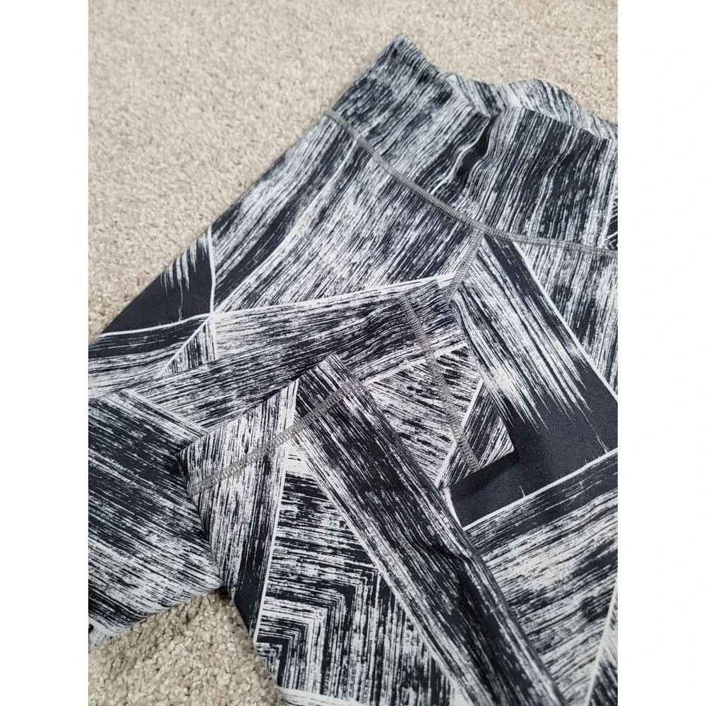 lululemon athletica item description