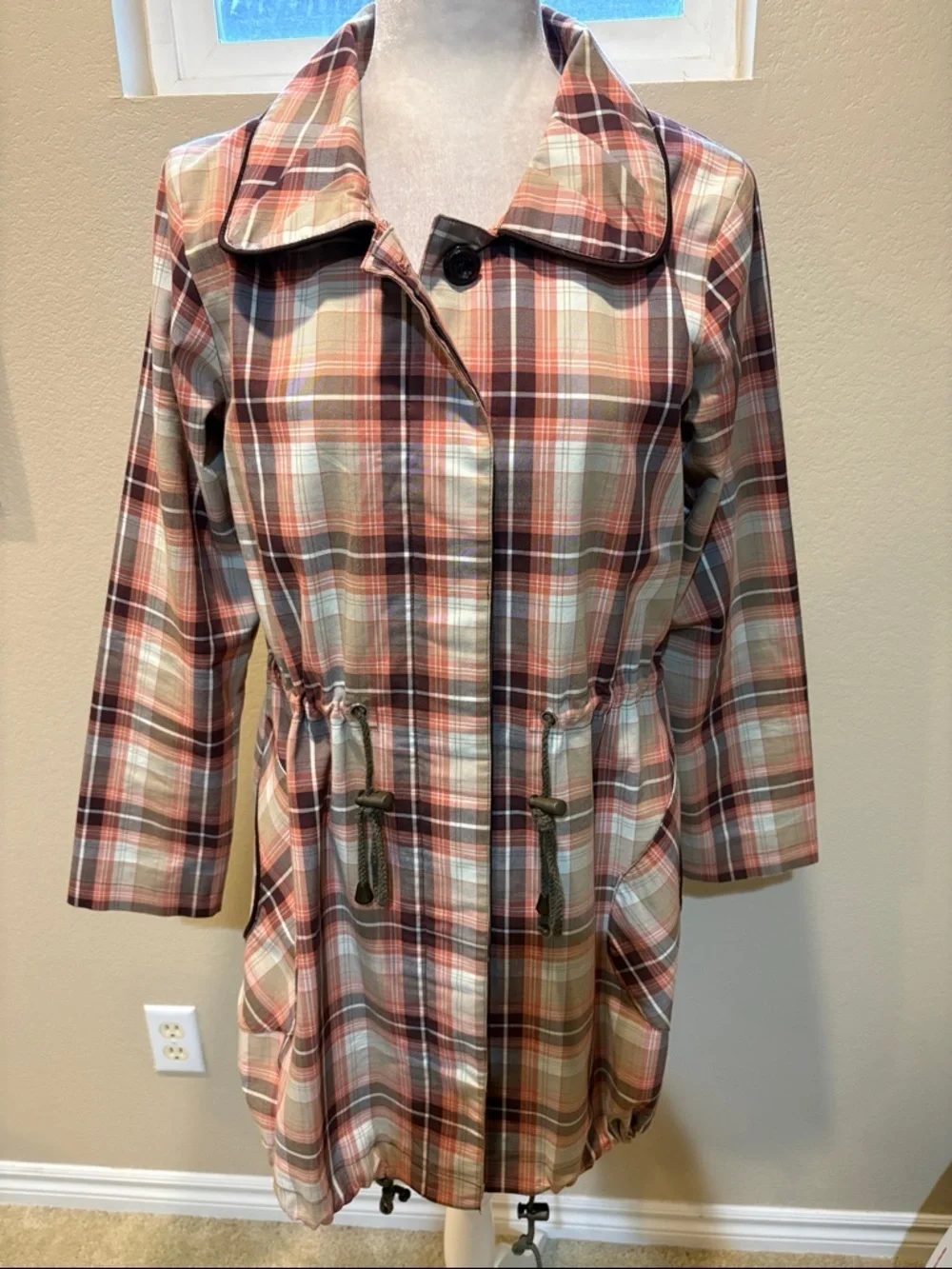 Lucy Navarra lightweight plaid