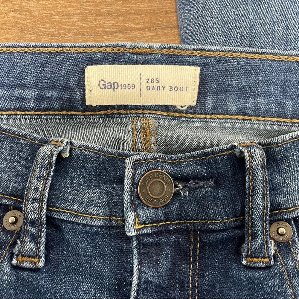 GAP cut jeans