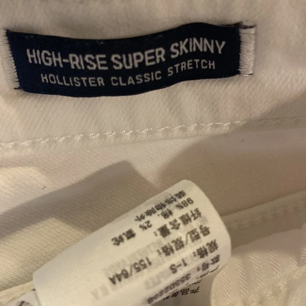 Hollister size inseam