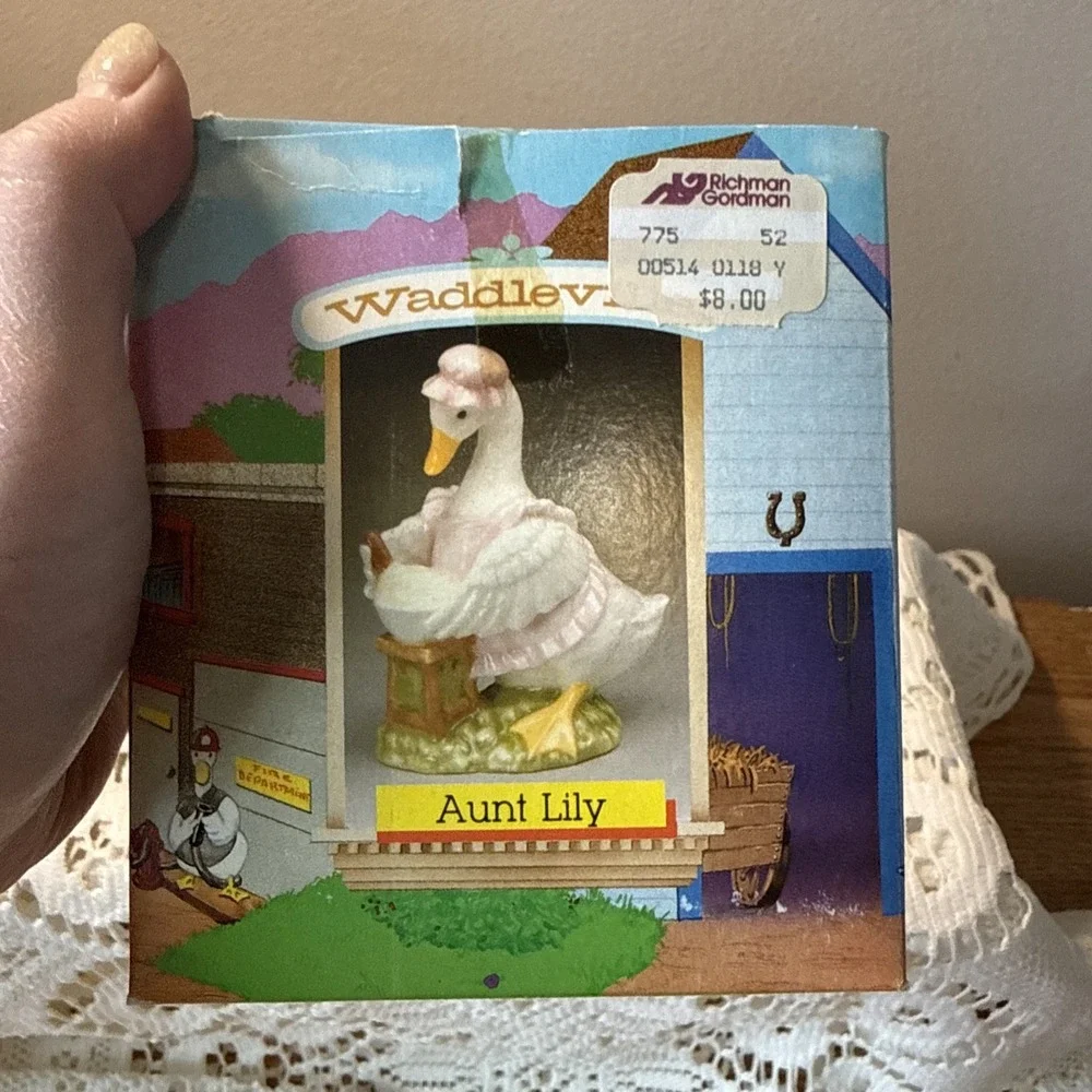 Enesco room cute country