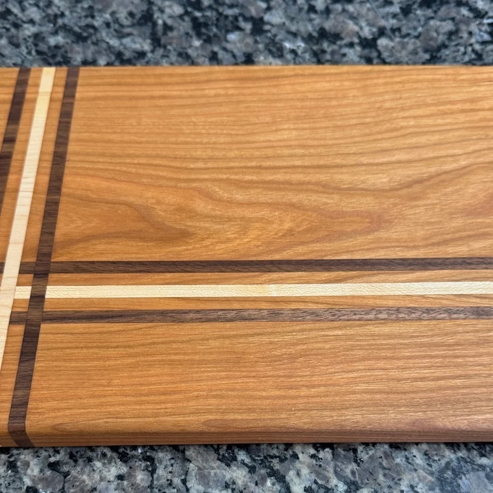 N/A elegant wooden