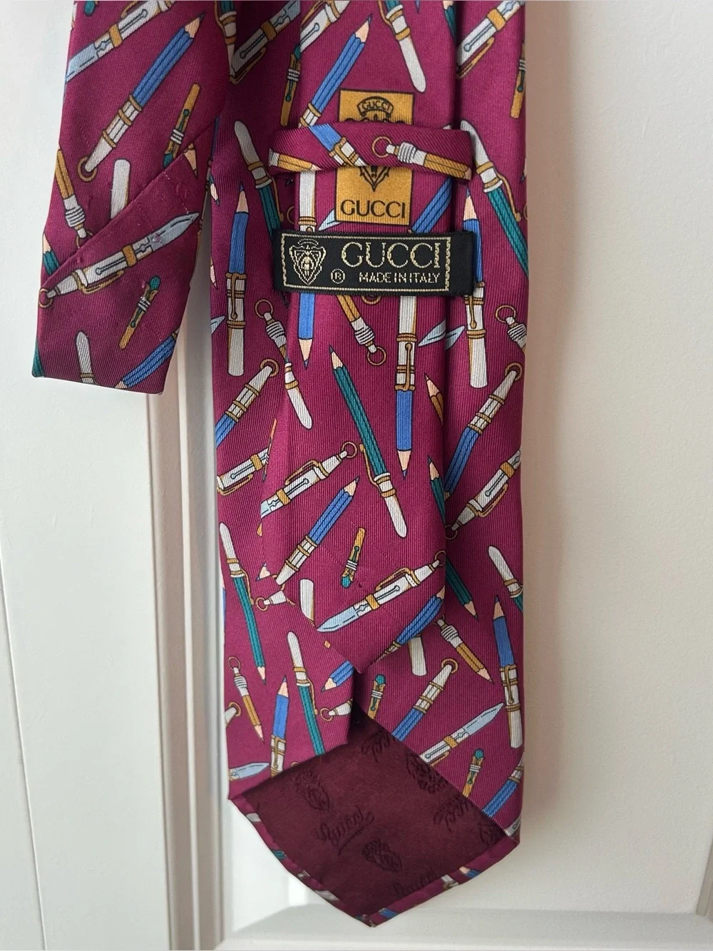 ✨ VINTAGE GUCCI Silk Novelty Tie — Made in Italy 🇮🇹🖊️‎