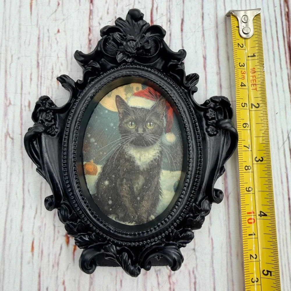 N/A ornate black