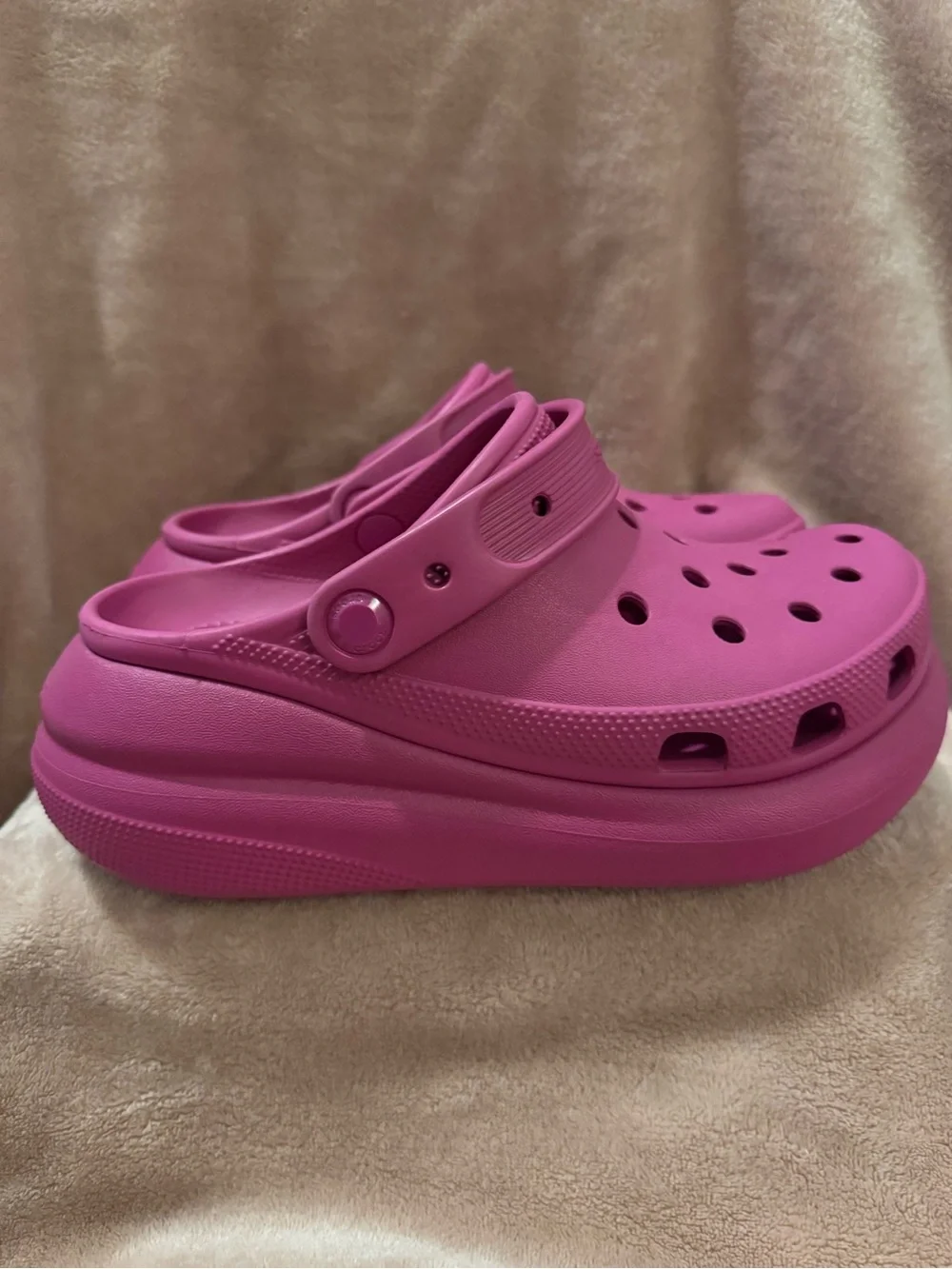 CROCS lightweight clogs