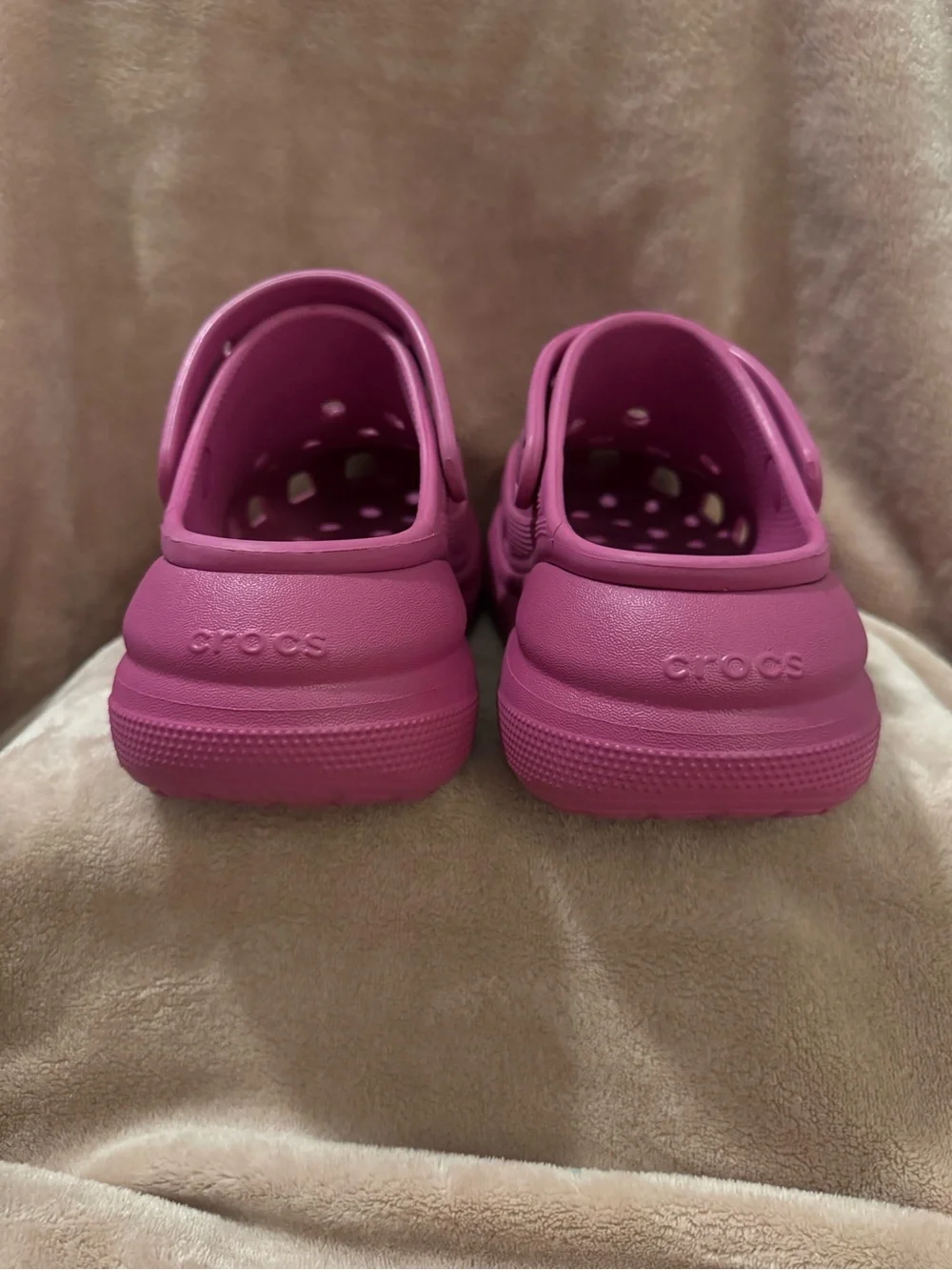 CROCS lightweight clogs