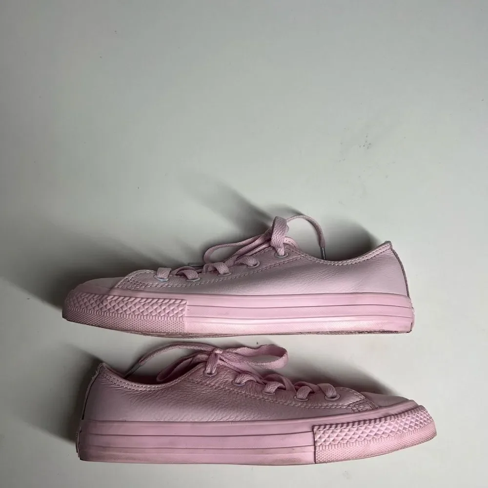 Converse youth girl