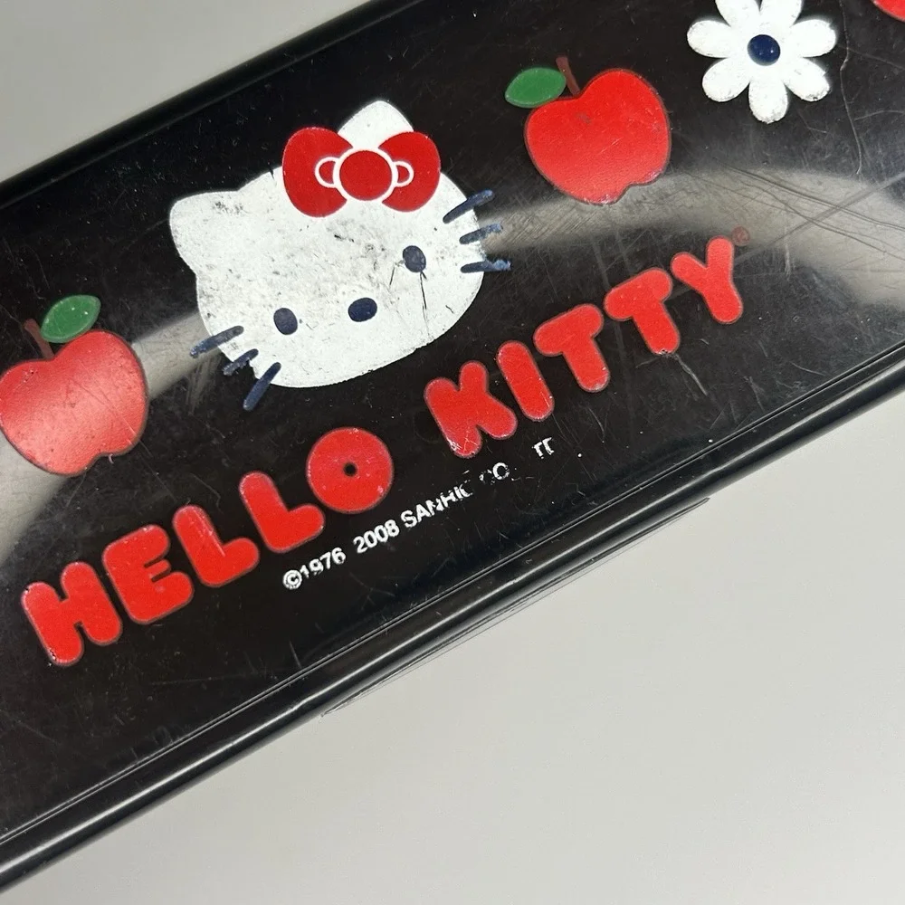 Sanrio some scratching