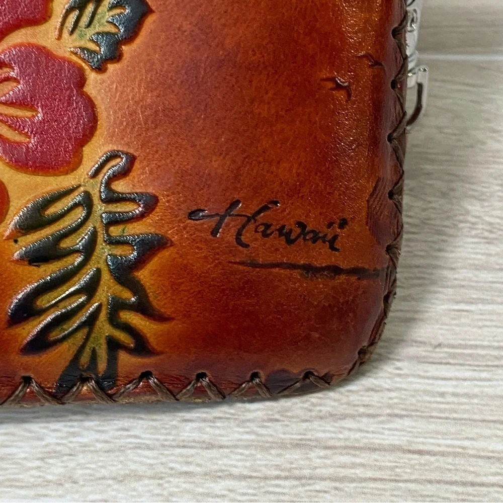 N/A wallet tall