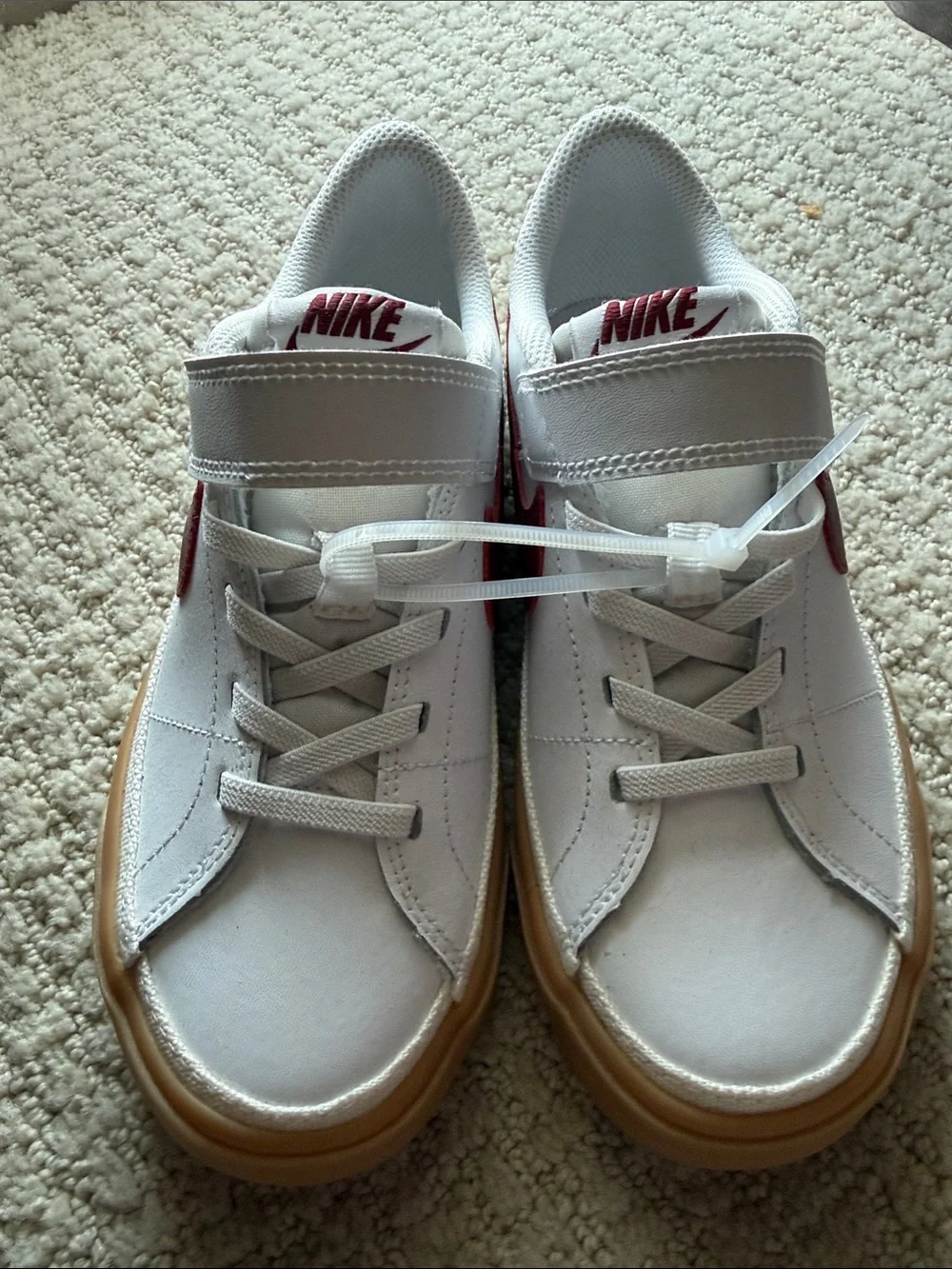 Nike classic low