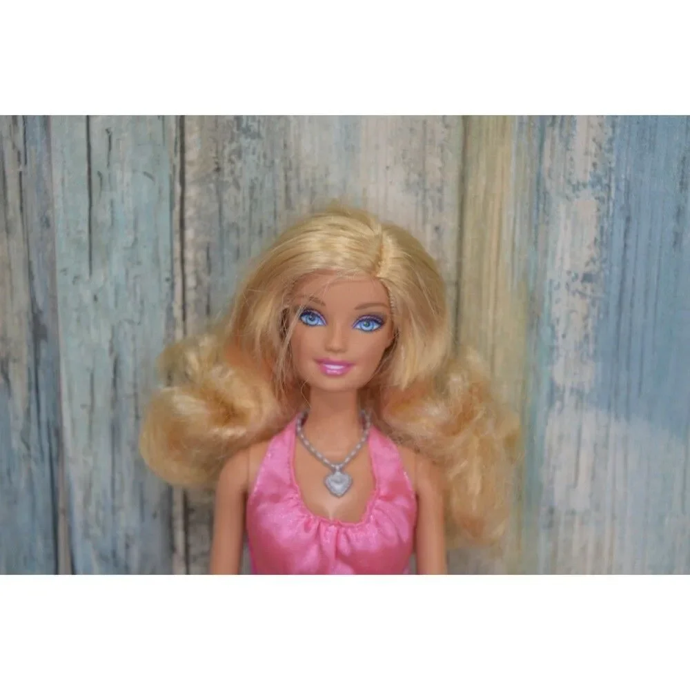 Barbie images her adorned