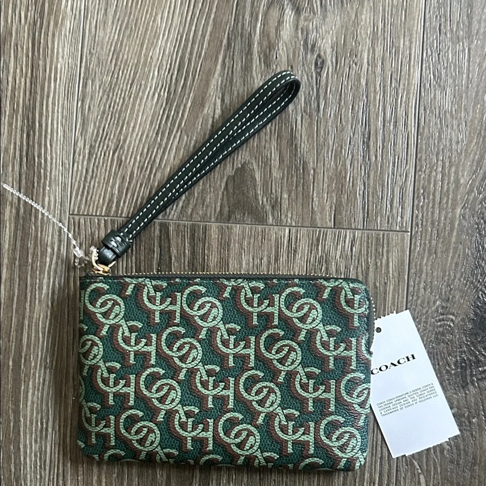 Coach stylish wristlet