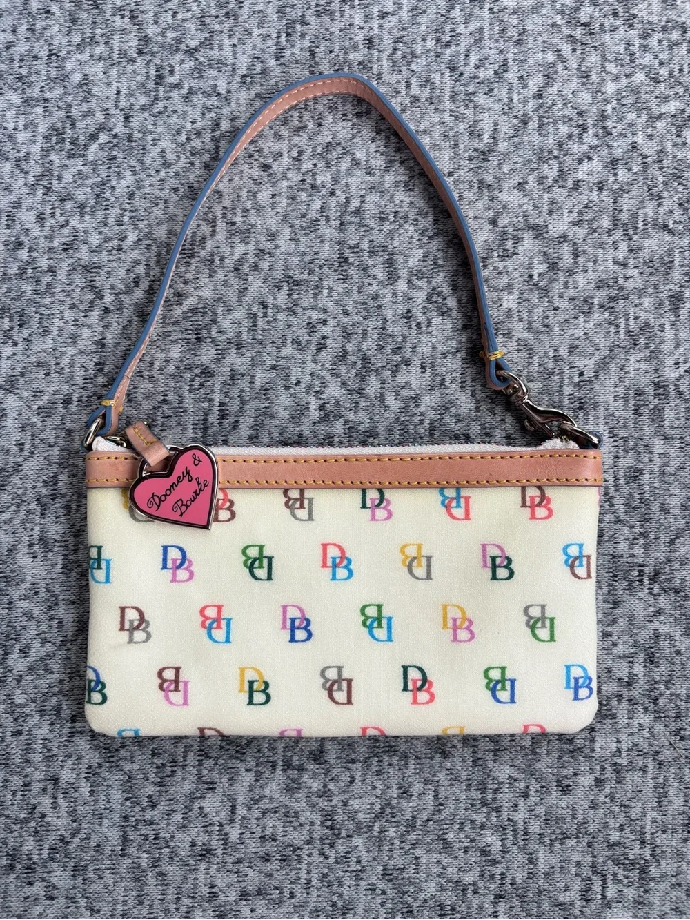 Vtg Dooney And Burke Off-White Multicolor Rainbow Zip Y2K Heart Charm Wristlet