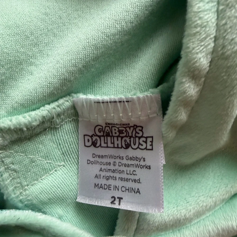 gabbys dollhouse worn only