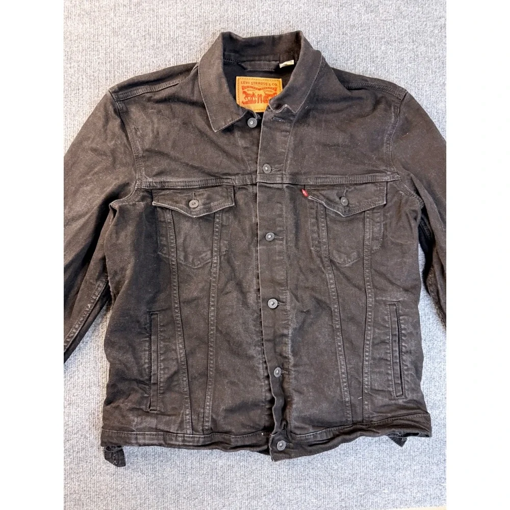 Levis levis trucker