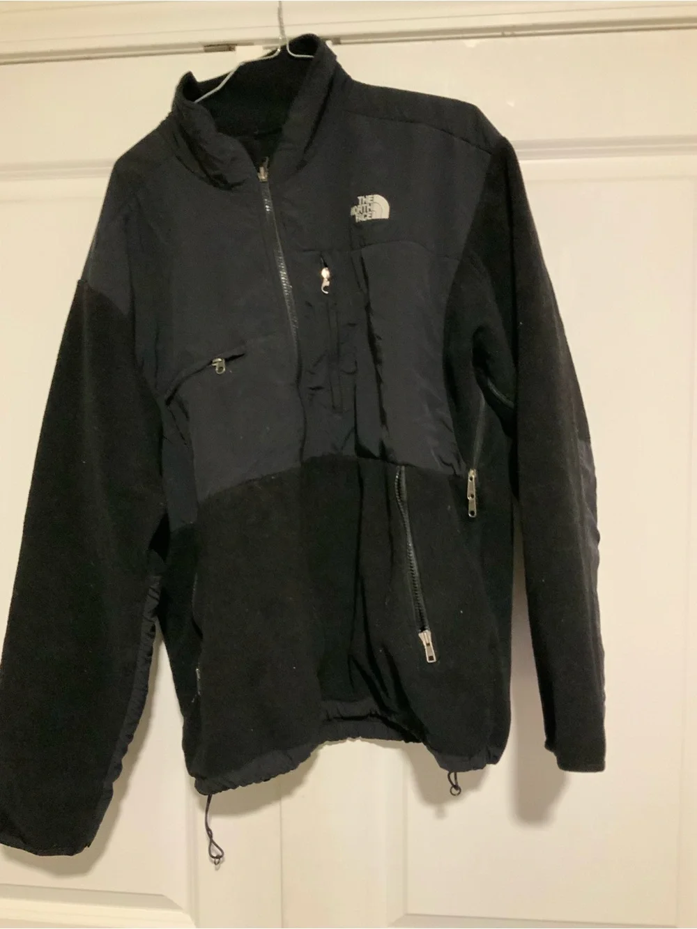 The North Face Black Men's Lightweight Fleece Jacket