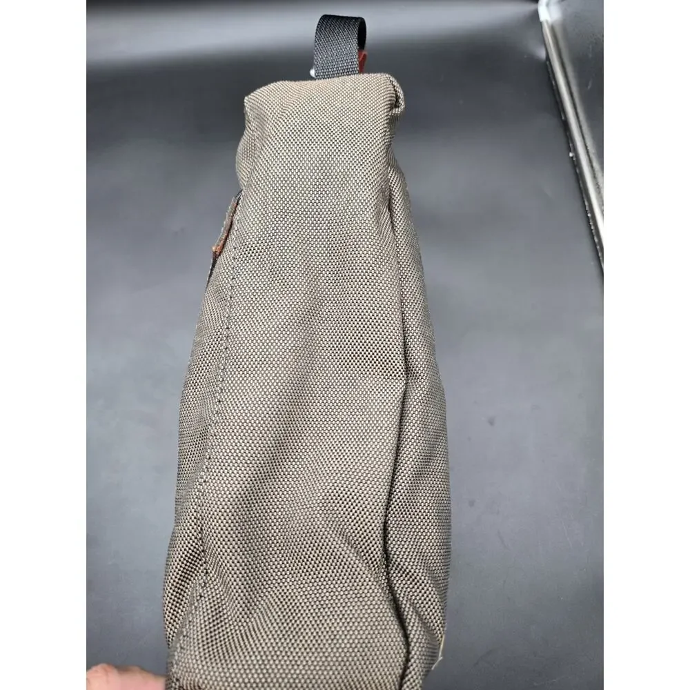 Atchison vintage carrying